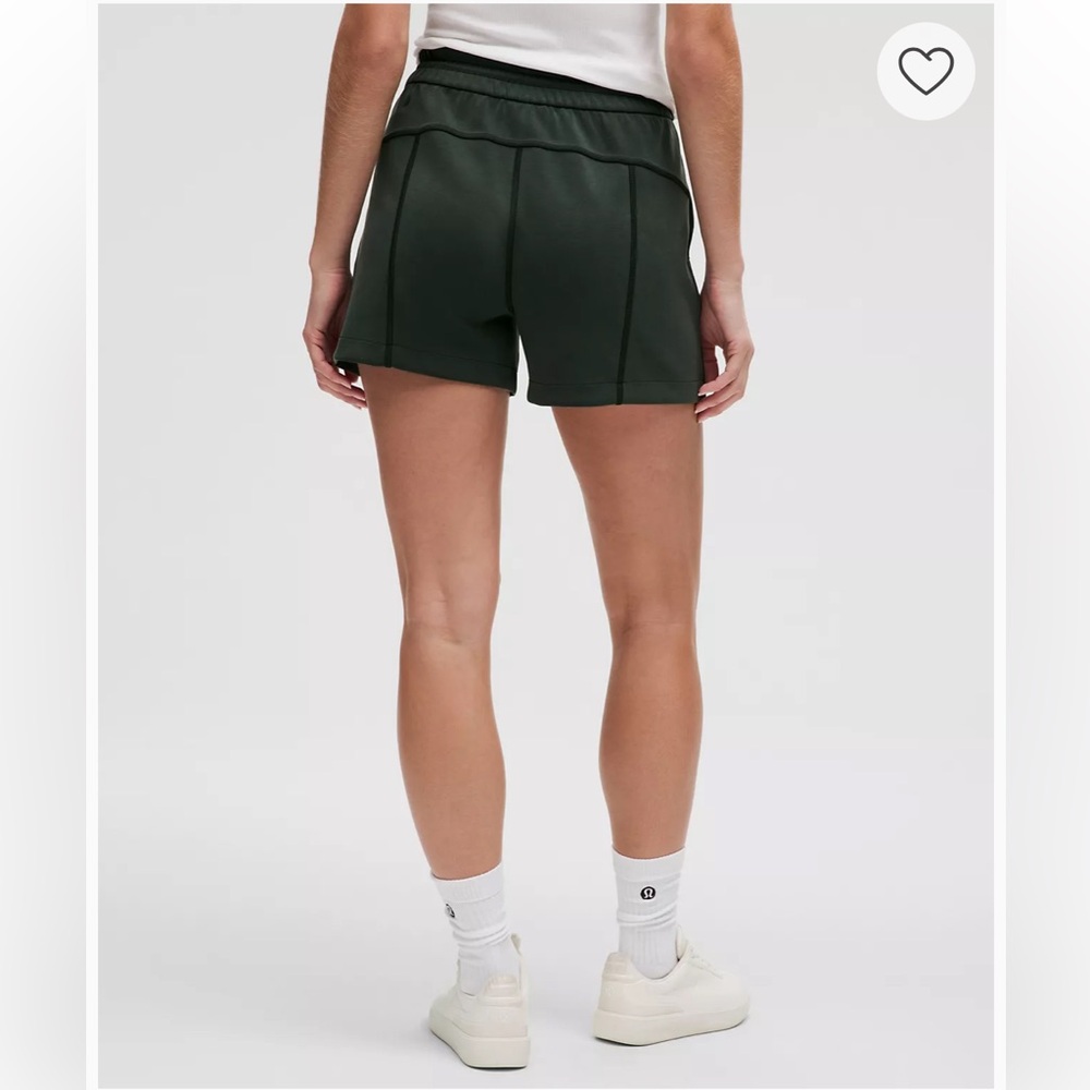Lululemon Softstreme High-Rise Short 4"